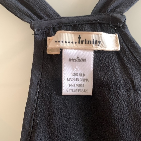 Trinity black and cream ruffle, tie dye sleeveless blouse, size medium. - Picture 4 of 9